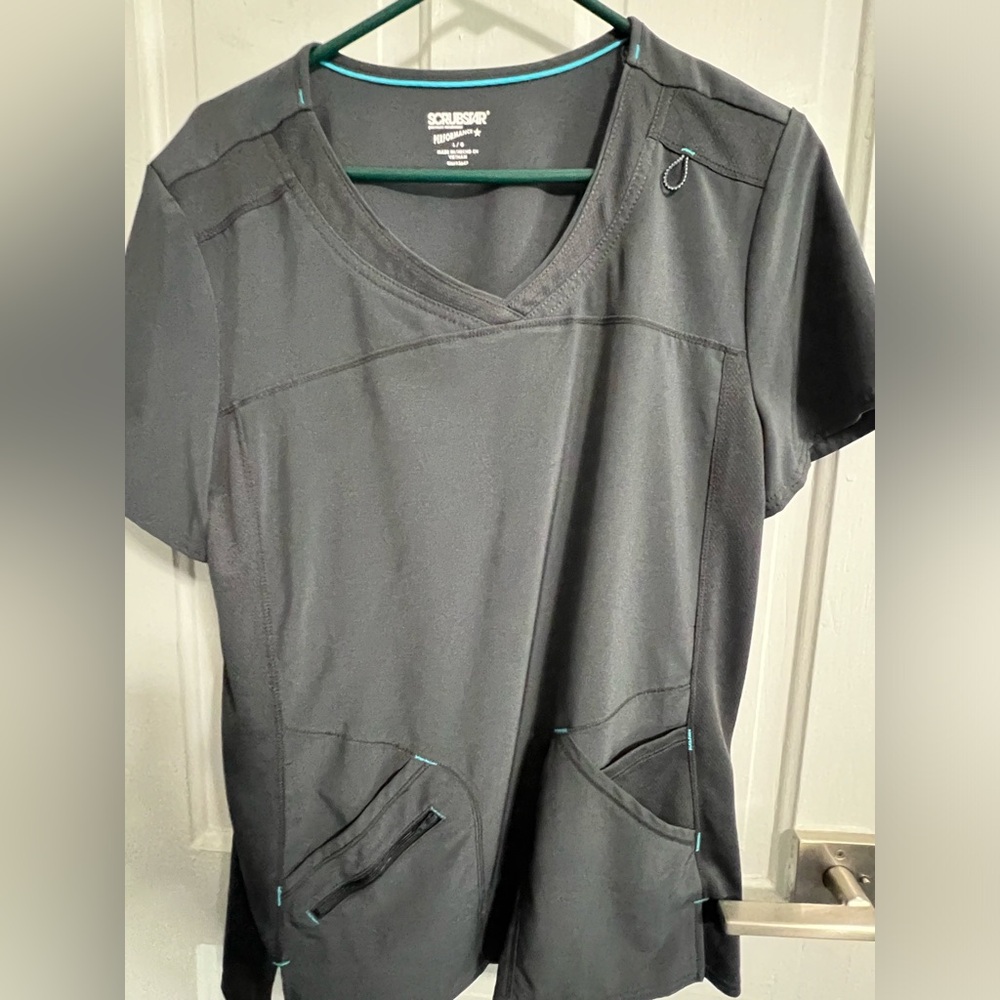 Scrub Star scrub set